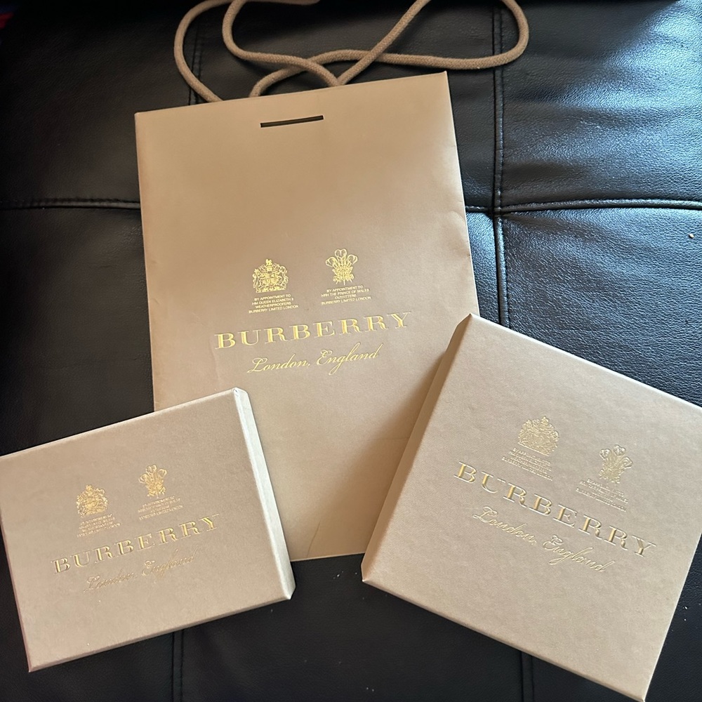 Burberry Bag and Box Gift Set